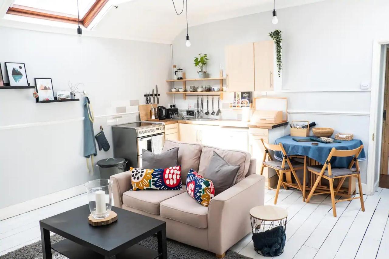 Cute Self Catering Flat In The Brecon Beacons Lägenhet Crickhowell Exteriör bild